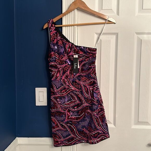 NWT Lulu's Make a Statement Pink Sequin One-Shoulder Bodycon Mini Dress - Picture 4 of 6